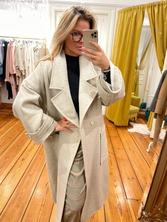 Beige winter outlet coat