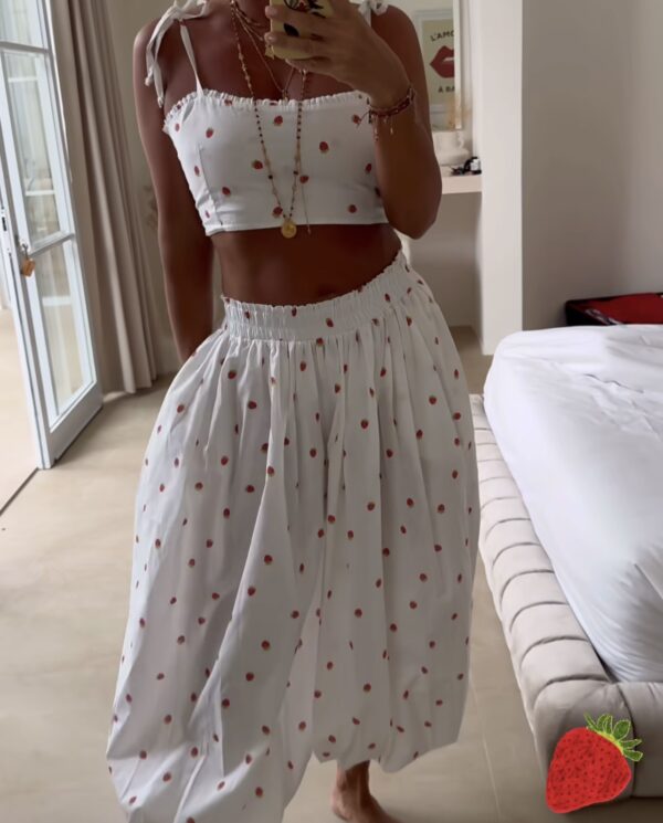 Spodnie bomberki w truskawki